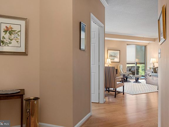 5th image of 940 Astern Way Unit 605
