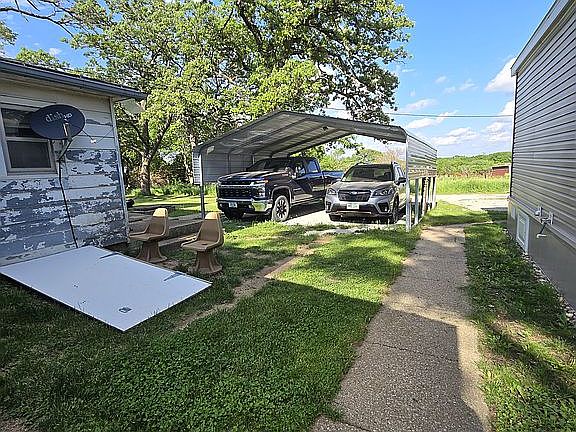 3rd image of 2902 Juniper Ave