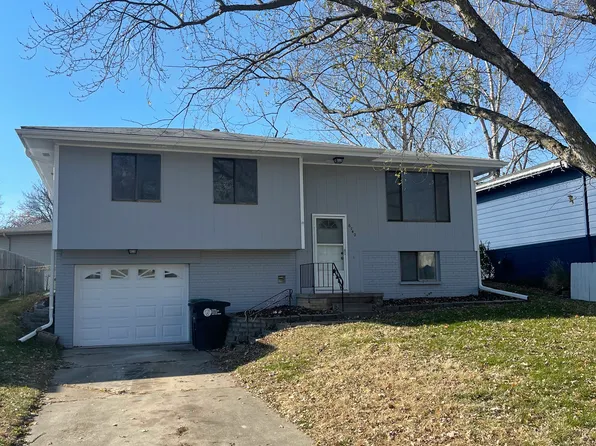 6742 S 142nd St, Omaha, NE 68137