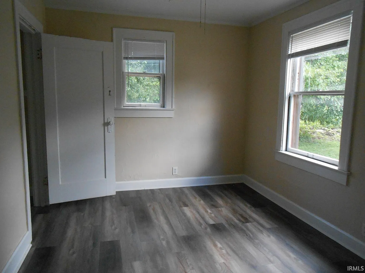 4 bed, 2.0 bath, 1500 sqft, $4,050 — Photo 3
