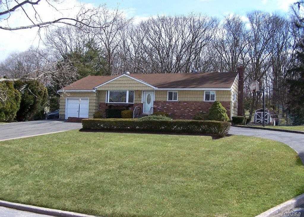 9 Lower Rd, Smithtown, NY 11787 Zillow