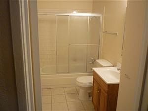 5th image of 1747 Breckenwood Ct APT 1