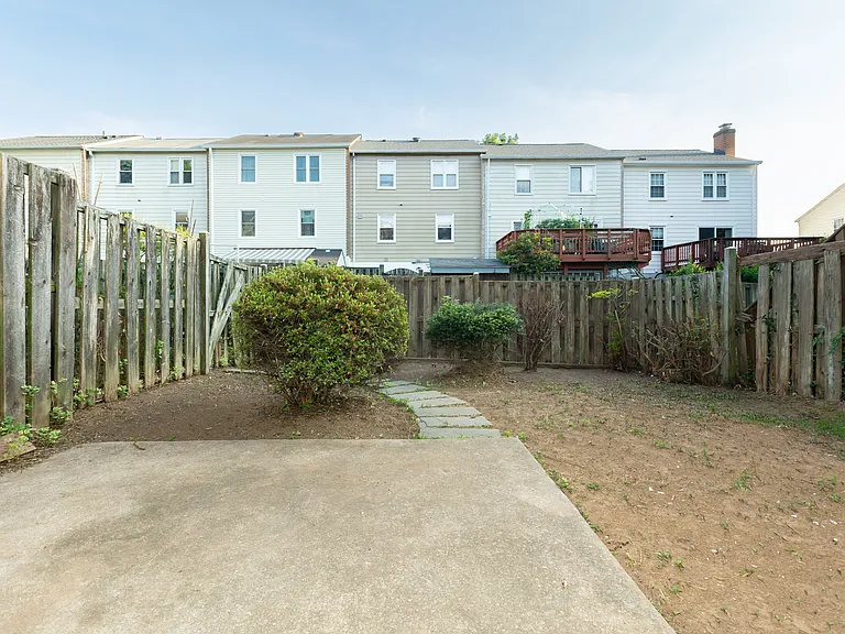 10 Marwood Ct — Photo 43