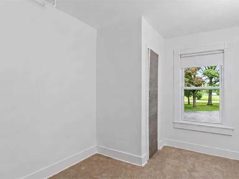 376 Montauk Hwy #A — Photo 13