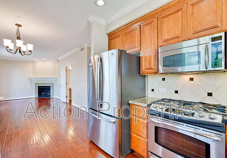 241 Granada Park Cir — Photo 12