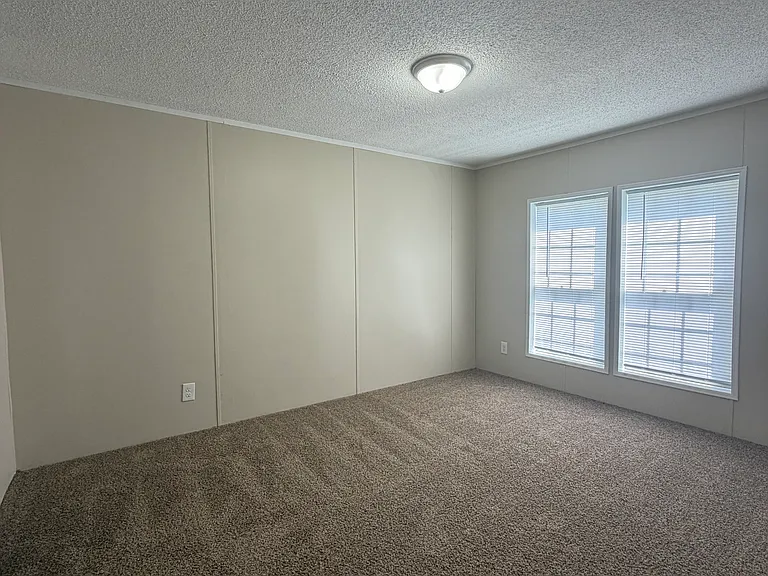 8200 Brook Dr #384 — Photo 4