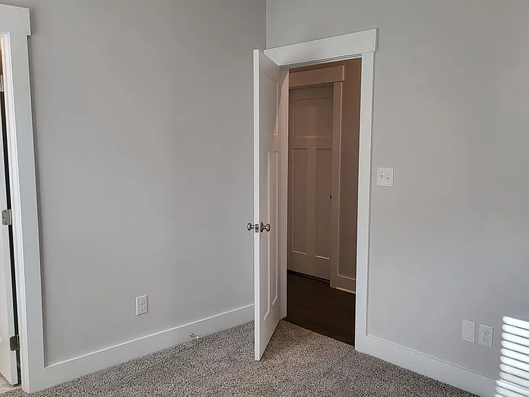 124 Keller Dr — Photo 15