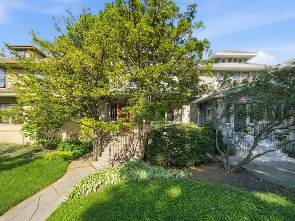 704 Clarence Ave, Oak Park, IL 60304