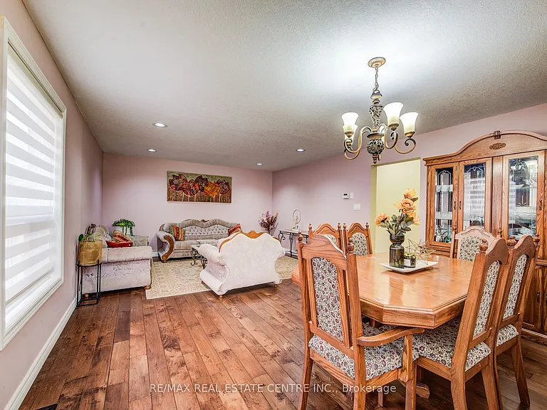 16 Paulstown Cres — Photo 4