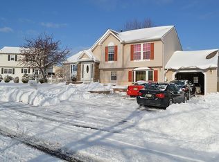 201 Valarie Rd, Morrisville, PA 19067