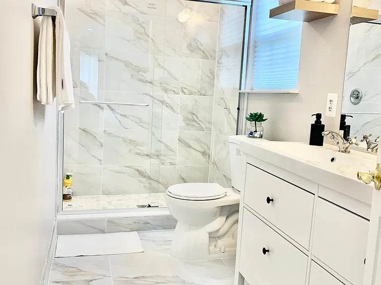 2104 Sayan Ct — Photo 2