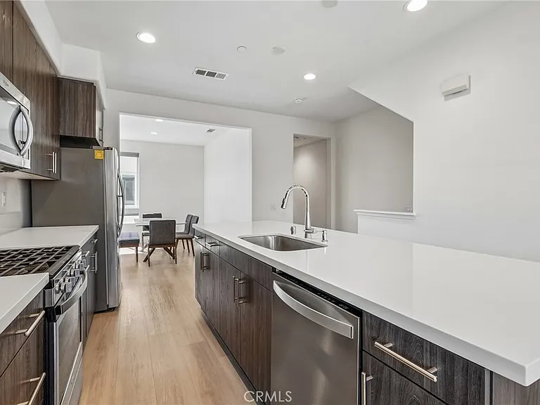 116 N 6th St #D — Photo 19