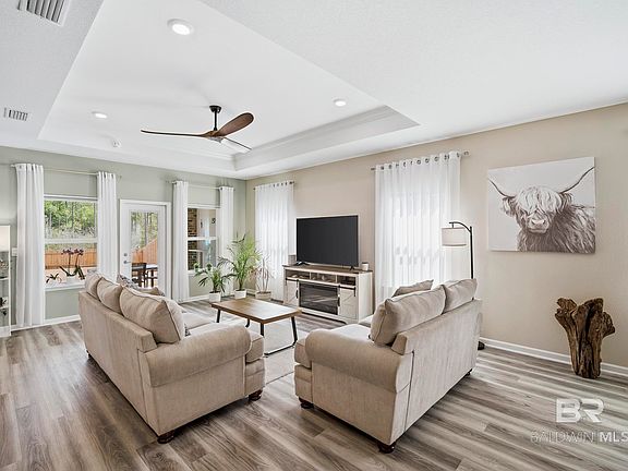 5th image of 13887 Antler Hill Rd