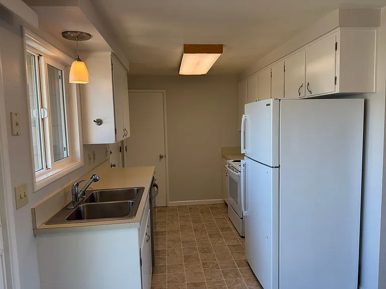 2355 Corral Dr — Photo 12