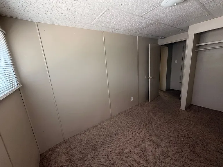 281 N 700 W — Photo 9