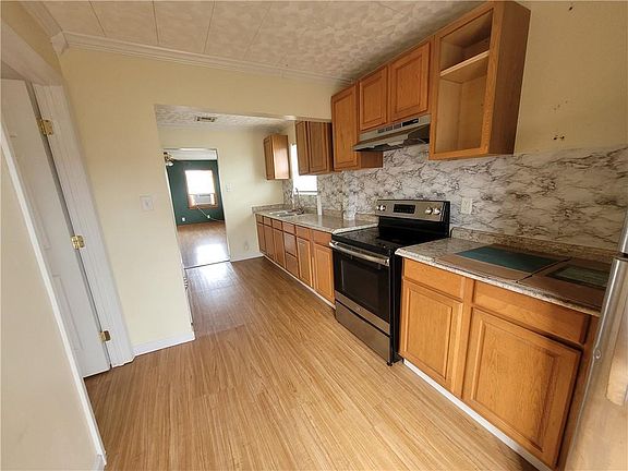 5th image of 6209 Wainwright Dr