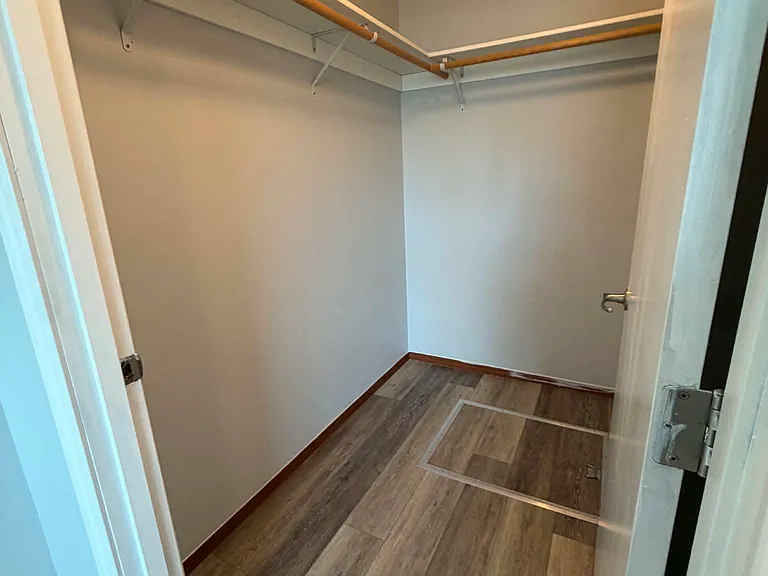 16651 Greenleaf Ave SE — Photo 14