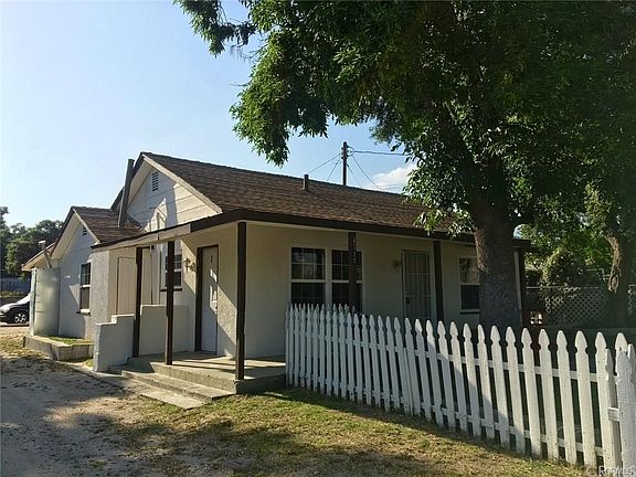 4th image of 4120 Mountain Dr #1