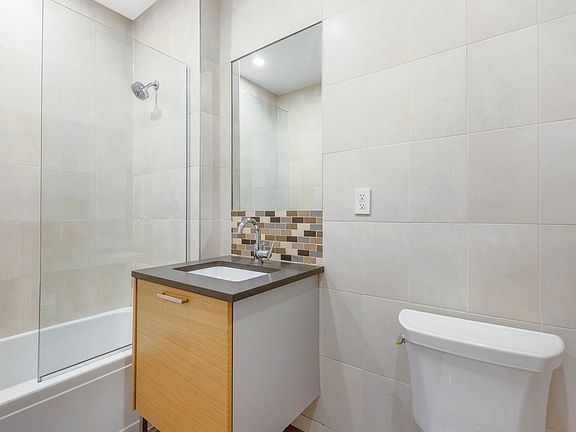 3rd image of 525 Union Ave #Phc