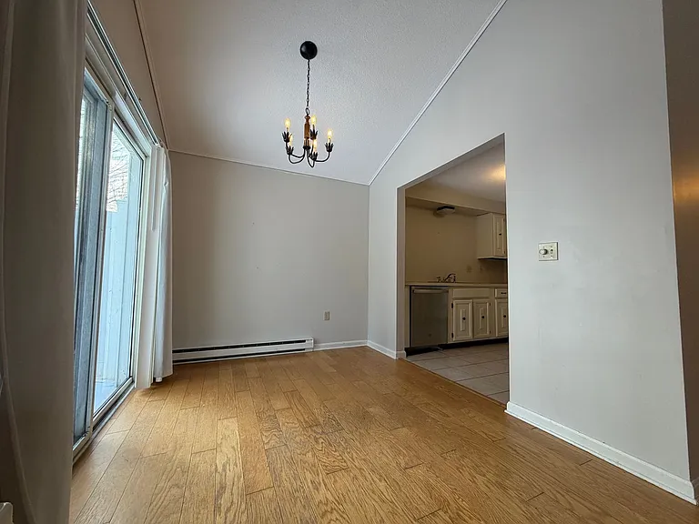 9 & 11 Oakview Dr. — Photo 3