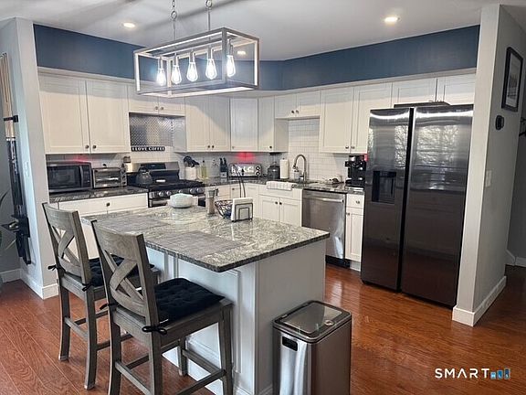 5th image of 111 Harbour Close #111
