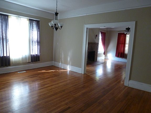 4th image of 1026 Patton St