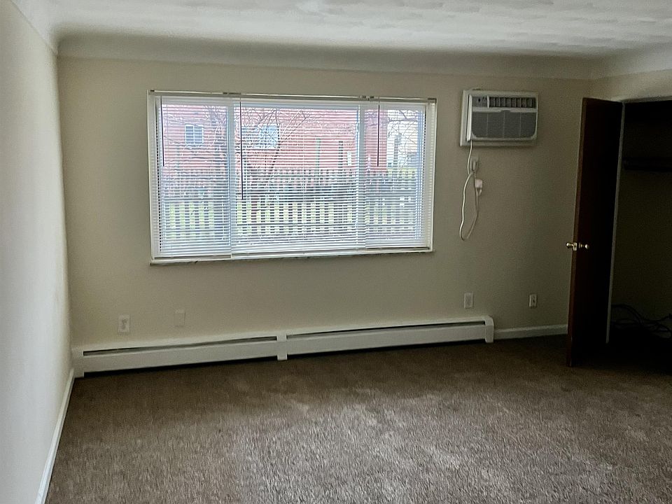 1st image of 4163 Harrison Ave #12