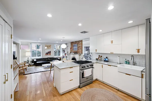 Sold by Corcoran | media 2