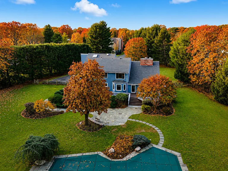 1 Brightfield Ln — Photo 6
