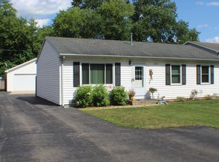 37897 N Academy Dr, Lake Villa, IL