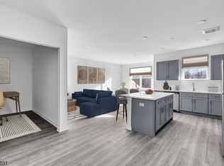 9-9U Two Hellers Ln #1, Lake Hopatcong, NJ 07849