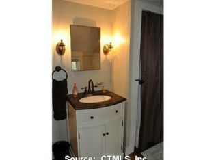 550 Buckland Rd, South Windsor, CT 06074