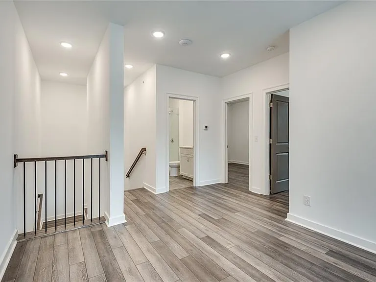 513 Burton Dr #808 — Photo 25