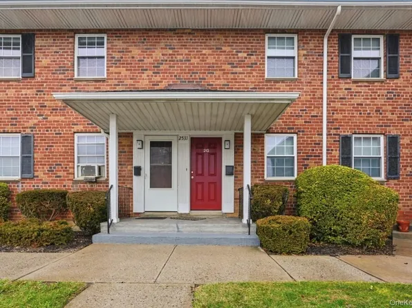 2531 Jerusalem Avenue #2G, North Bellmore, NY 11710