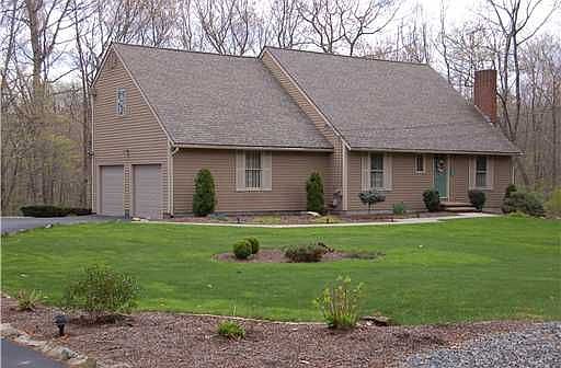 1st image of 5 Elizabeth Ann Dr