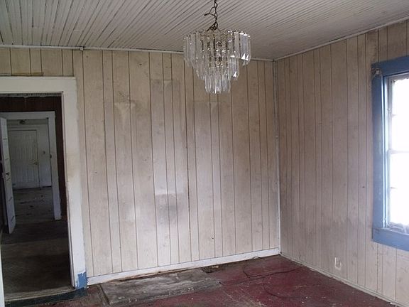 2nd image of 817 Olivia Ln