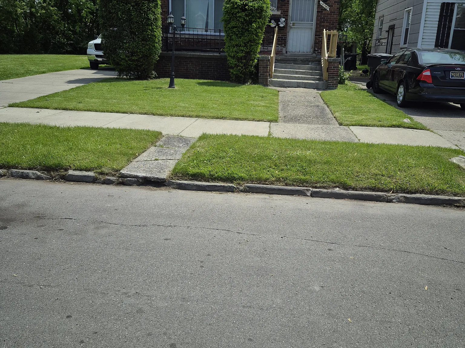 2 bed, 1000 sqft, $1,200 — Photo 2