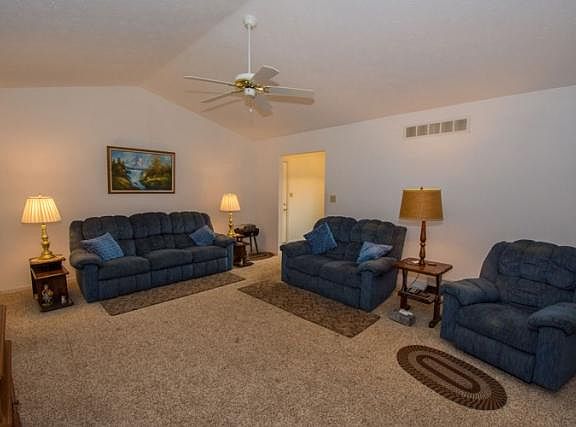 2nd image of 26334 Peddlers Cove Ct