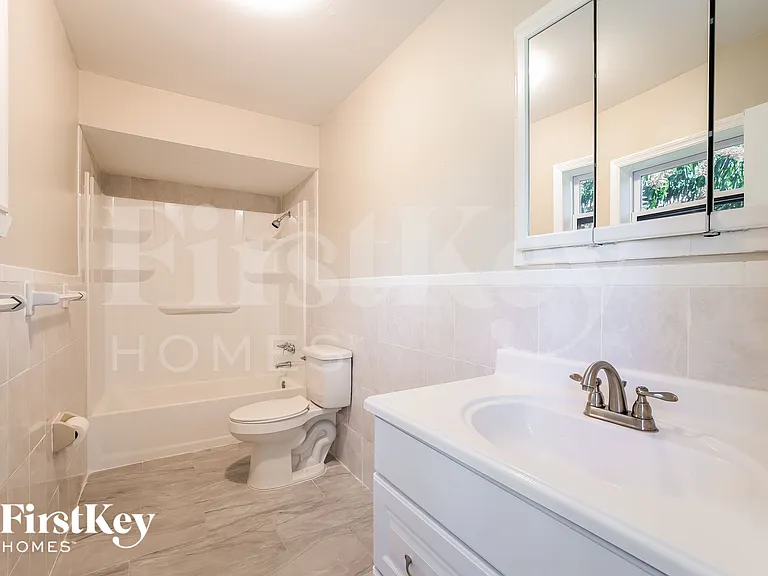 724 Dromedary Dr — Photo 9