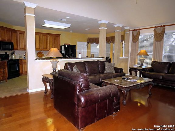 4th image of 2606 Starlight Ct