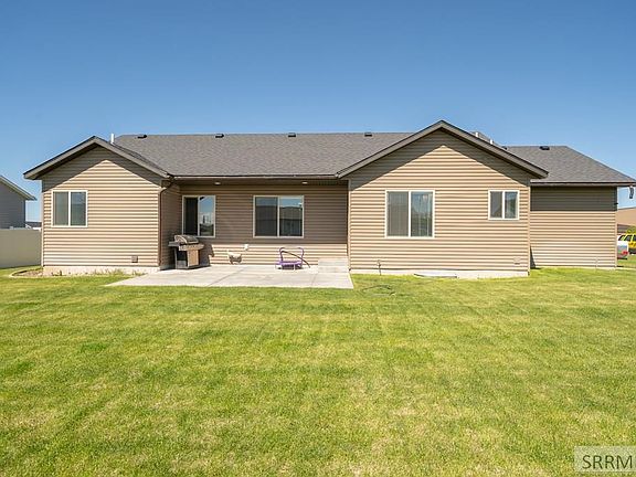 5th image of 2880 N Golden Rod Dr