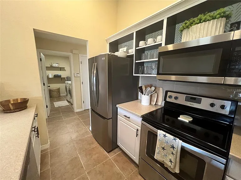 451 Rio De Janeiro Ave — Photo 11