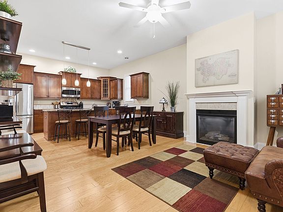 4th image of 1207 Columbus Ave
