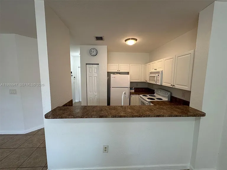 1690 NE 33rd Ave #2106 — Photo 6