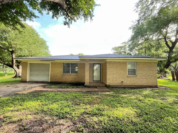 409 La Bradford Dr, Bay City, TX 77414