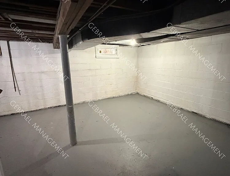806 Alvord Ave — Photo 5