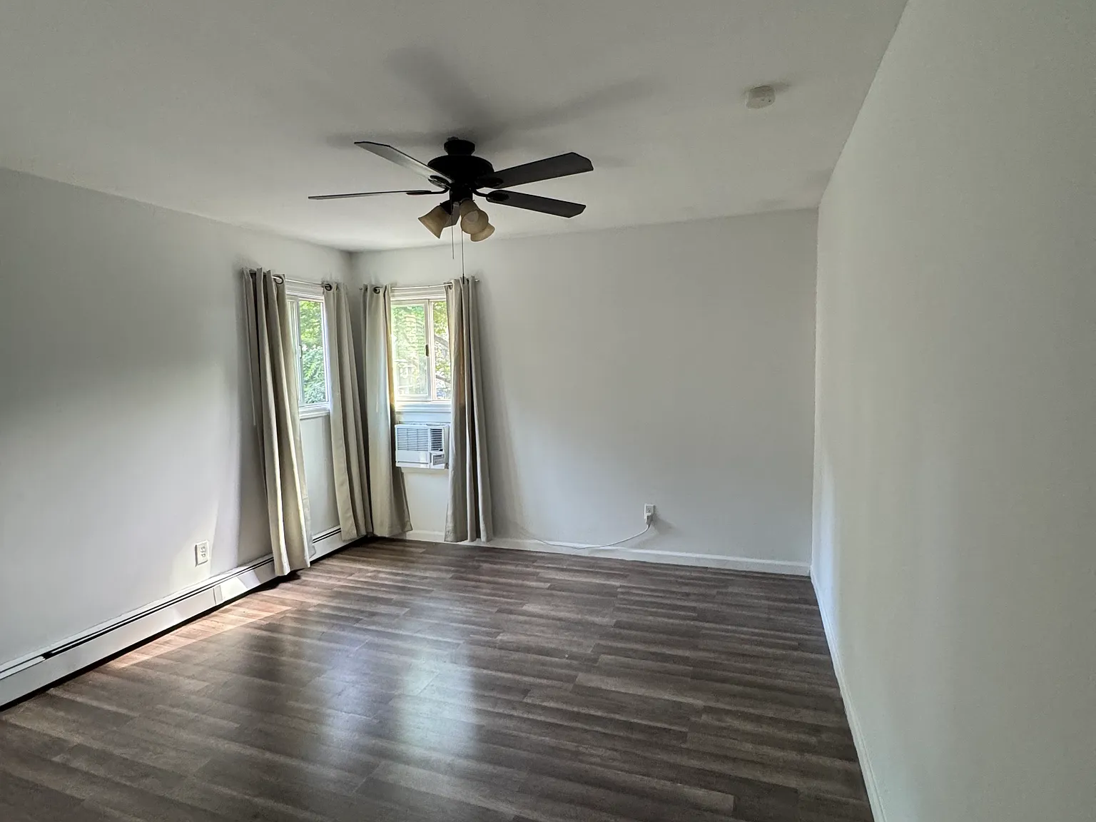 3 bed, 1500 sqft, $4,800 — Photo 3