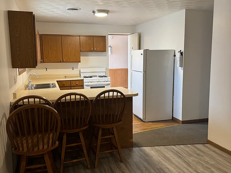 101 W Hennepin St #3 — Photo 1