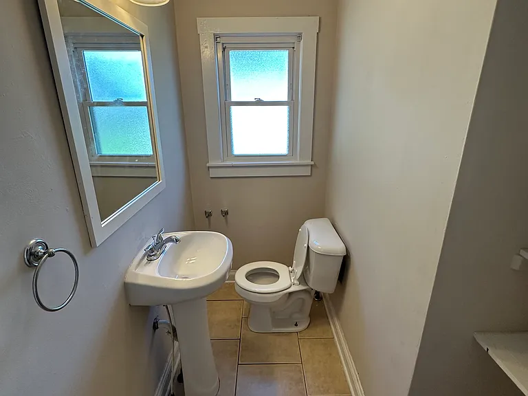 118 Lyons Dr — Photo 10