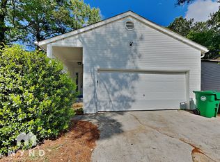 2034 Corners Cir, Lithonia, GA 30058